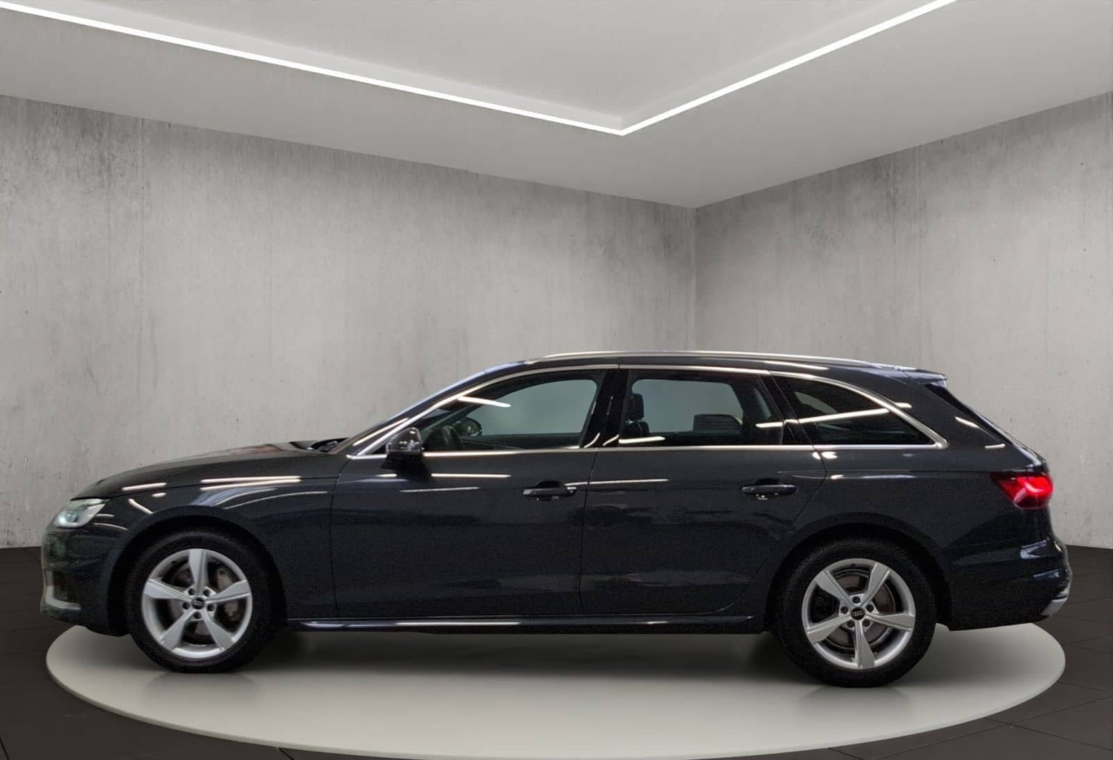 Audi A4 Avant Advanced 40 TDI 150(204) kW(PS) S troni foto 3