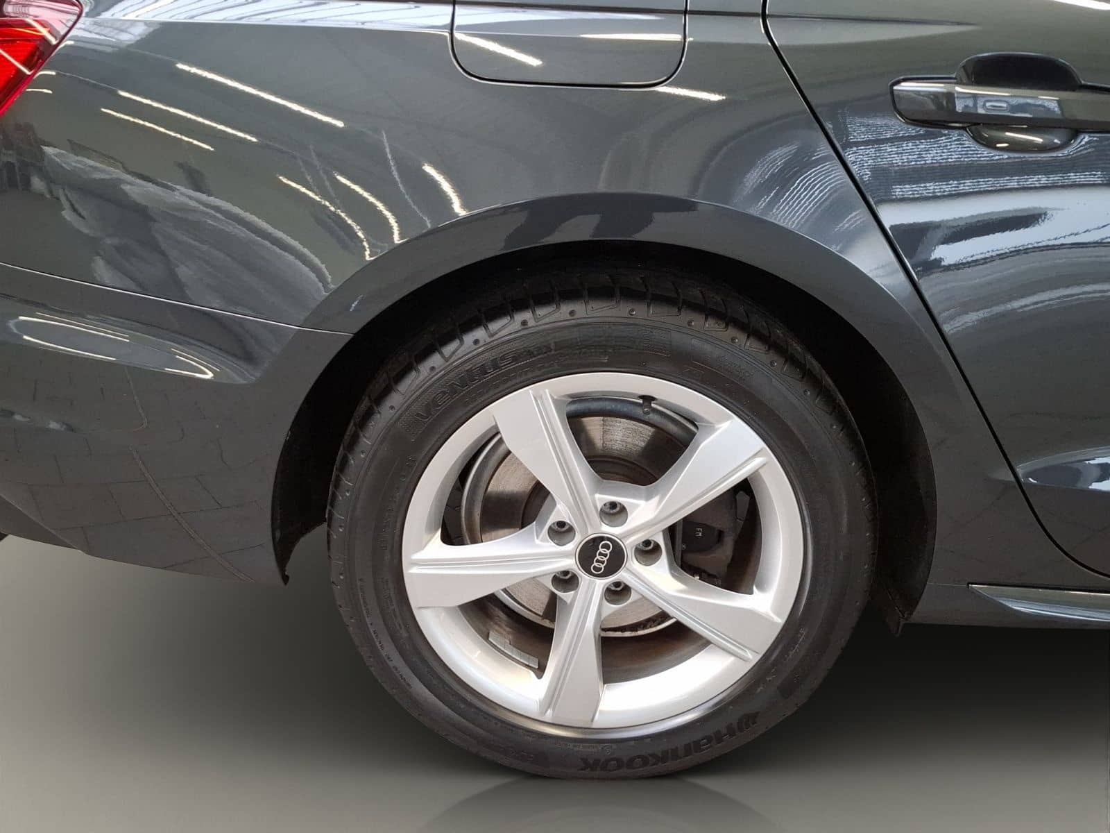 Audi A4 Avant Advanced 40 TDI 150(204) kW(PS) S troni foto 21