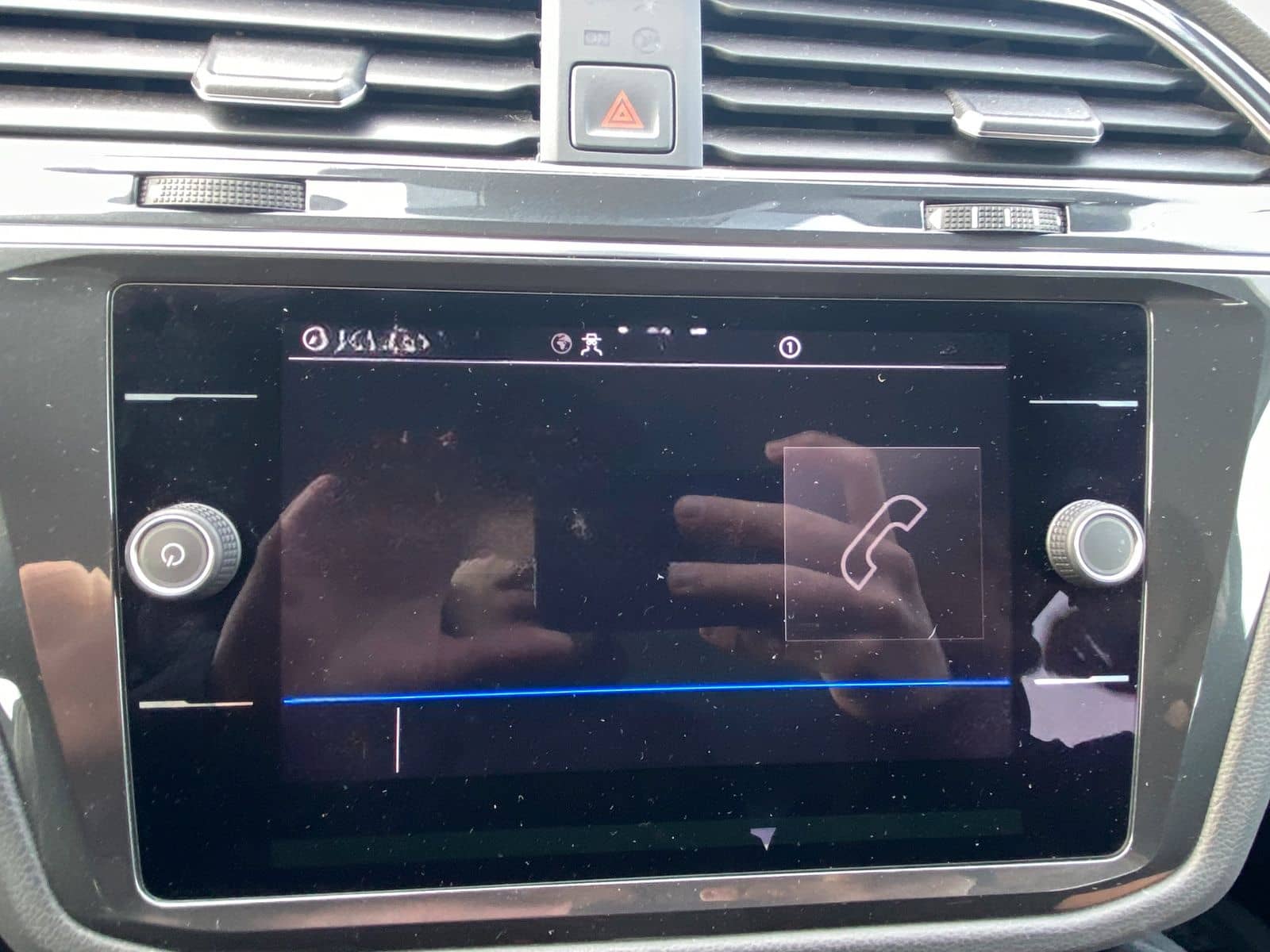 Volkswagen Tiguan 1.5 TSI AHK NAVI PDC LED SHZ KLIMA 17" foto 19