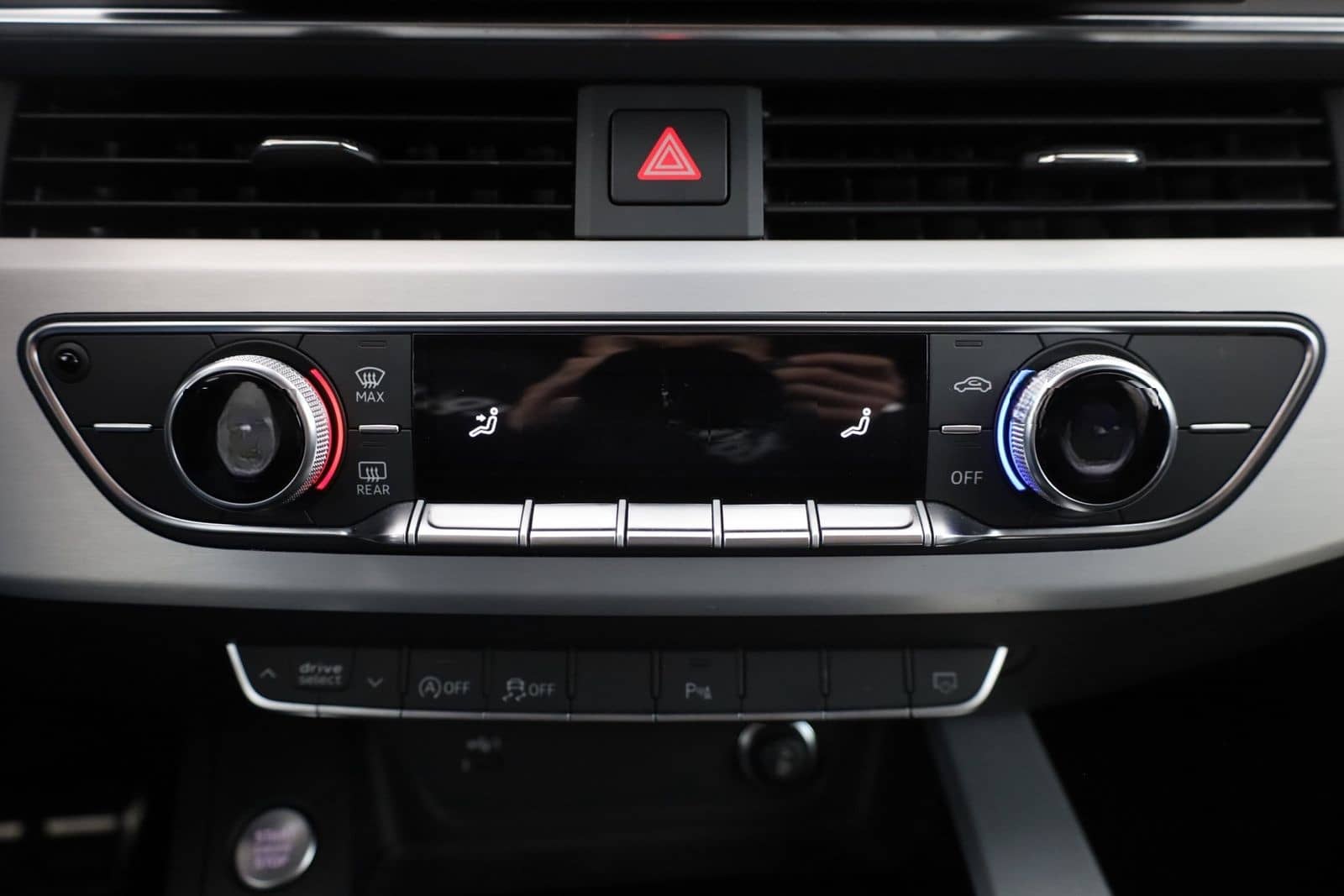 Audi A4 Avant 40 TDI S-Line quattro Aut. LED ACC Navi foto 11