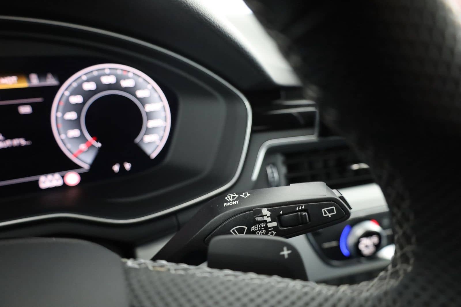 Audi A4 Avant 40 TDI S-Line quattro Aut. LED ACC Navi foto 19