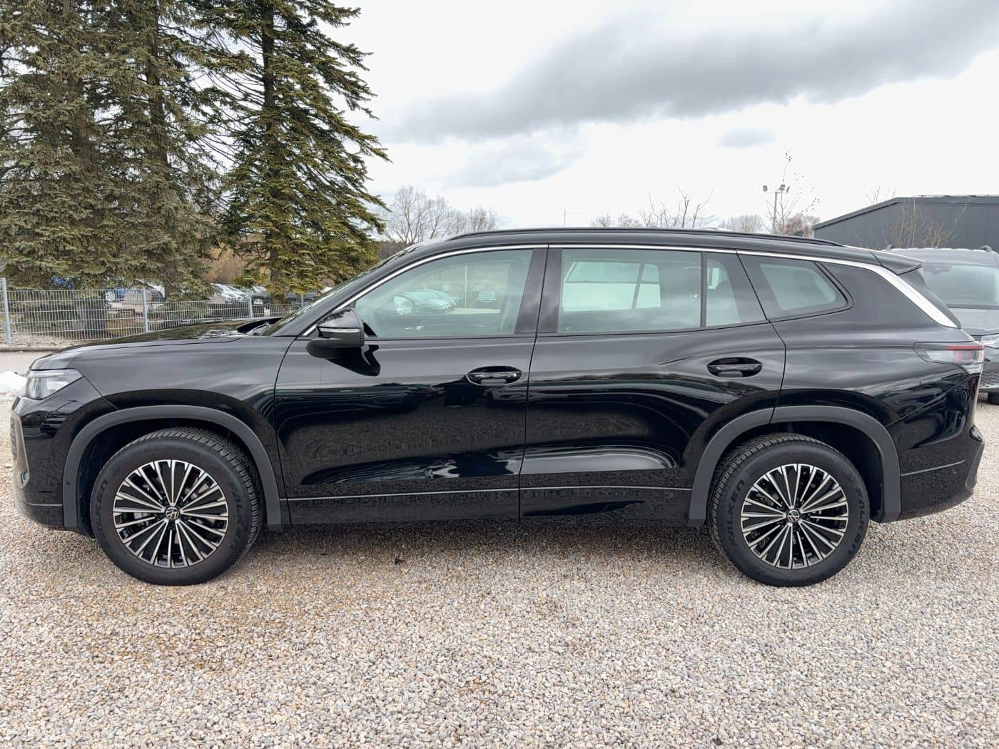 Volkswagen Tayron Life eTSI CarPlay/AHK/ACC/Kamera/LED/Navi foto 4