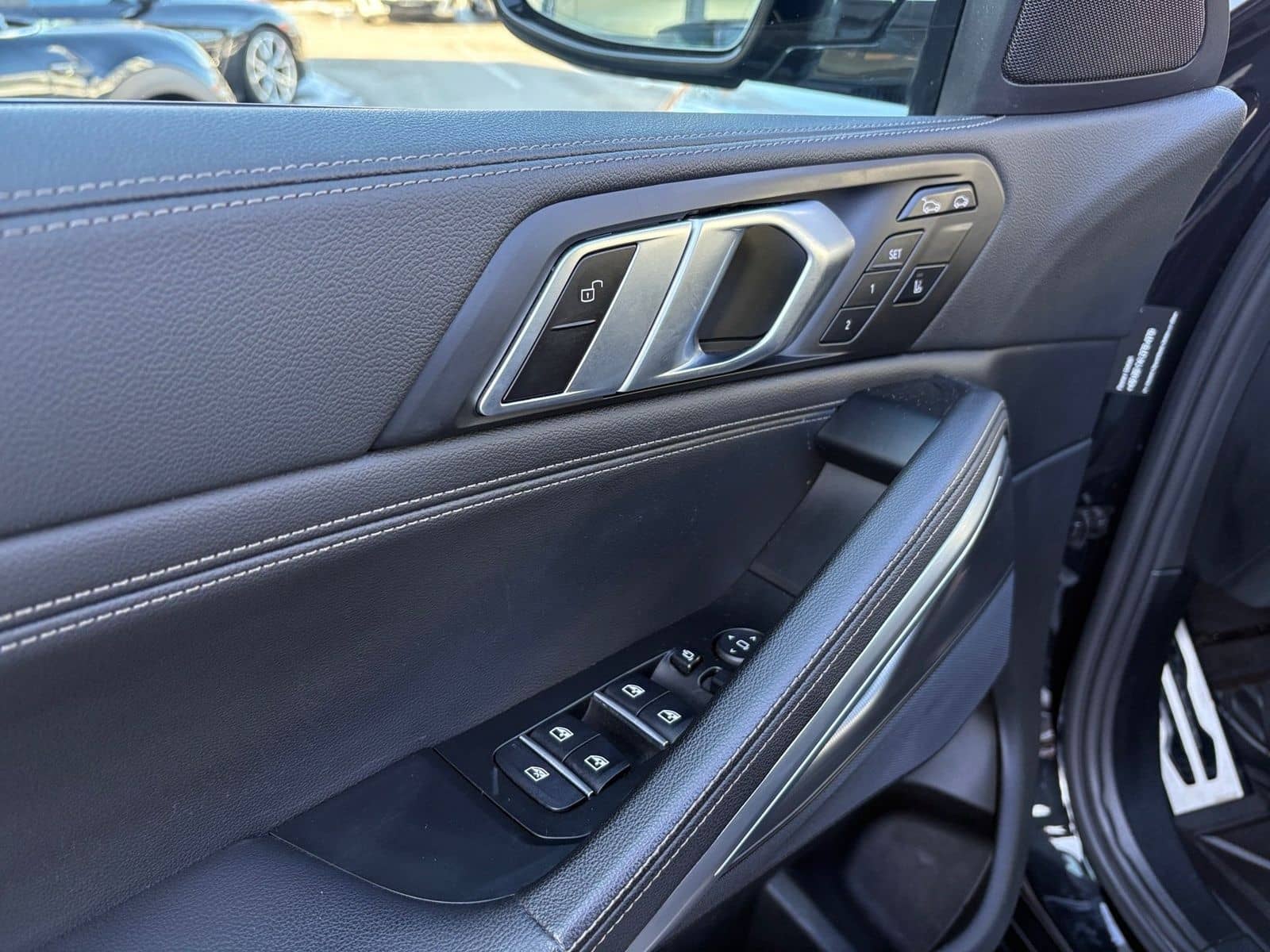 BMW X6 xDrive40d M Sport Pano Sky Da Prof Luftfederu foto 12