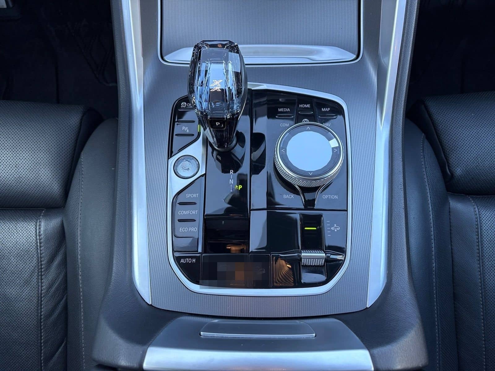 BMW X6 xDrive40d M Sport Pano Sky Da Prof Luftfederu foto 14