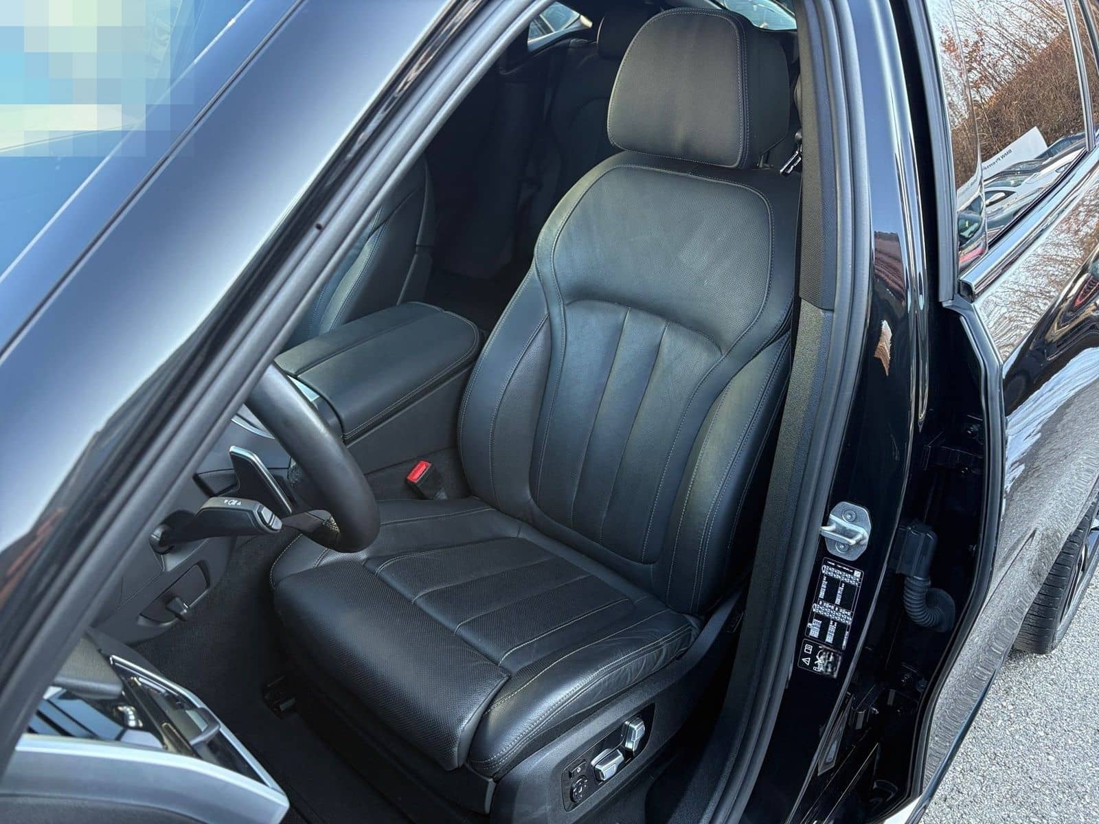 BMW X6 xDrive40d M Sport Pano Sky Da Prof Luftfederu foto 10