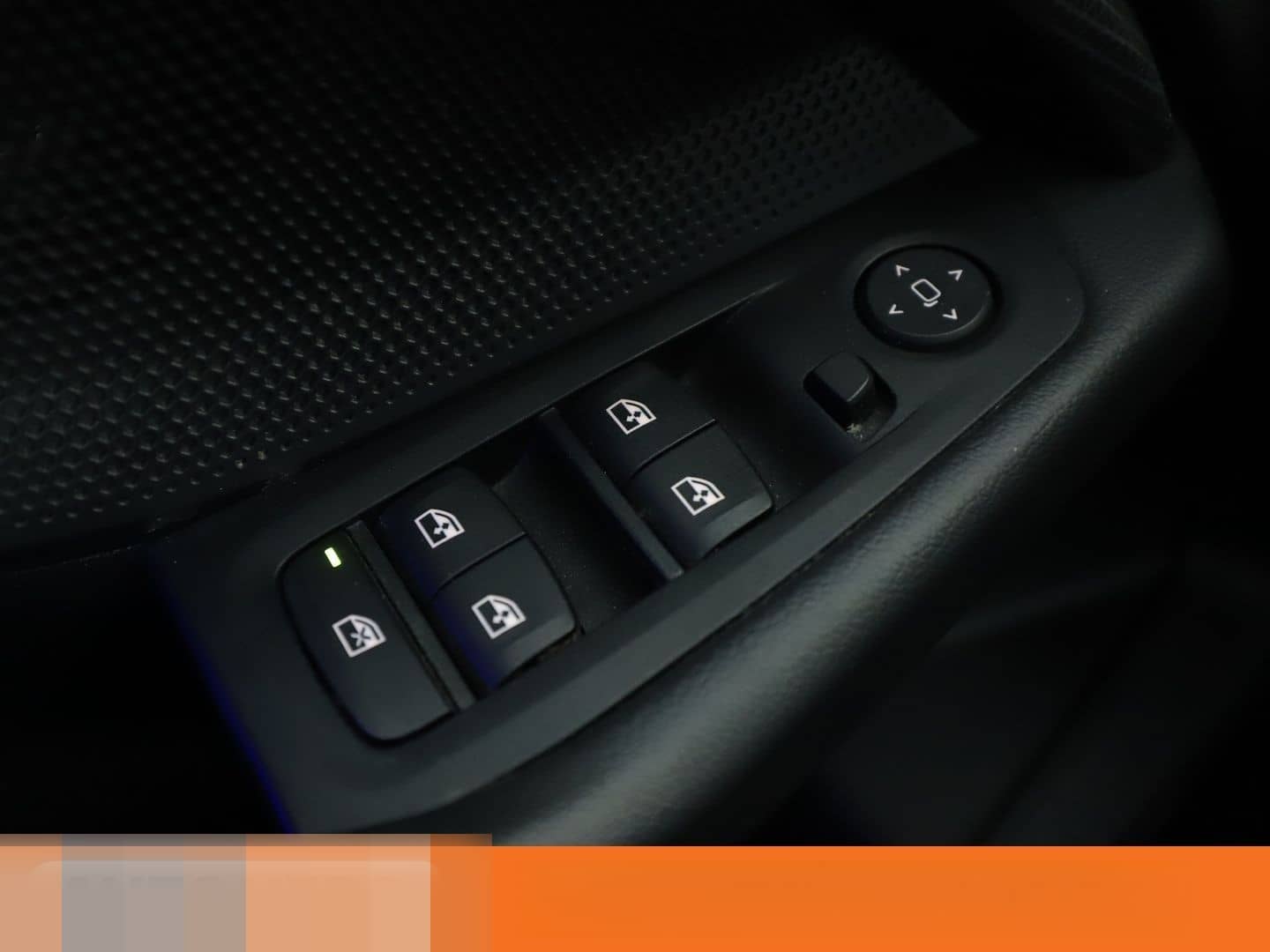 BMW 118i Sport Line Aut.*NAVI*LED*TEMPO*PDC*SHZ* foto 24