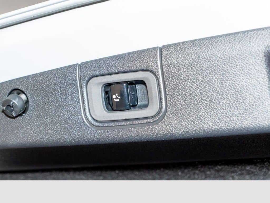 Mercedes-Benz E 300 e Limousine AMG Pano MBUX digital AHK foto 19