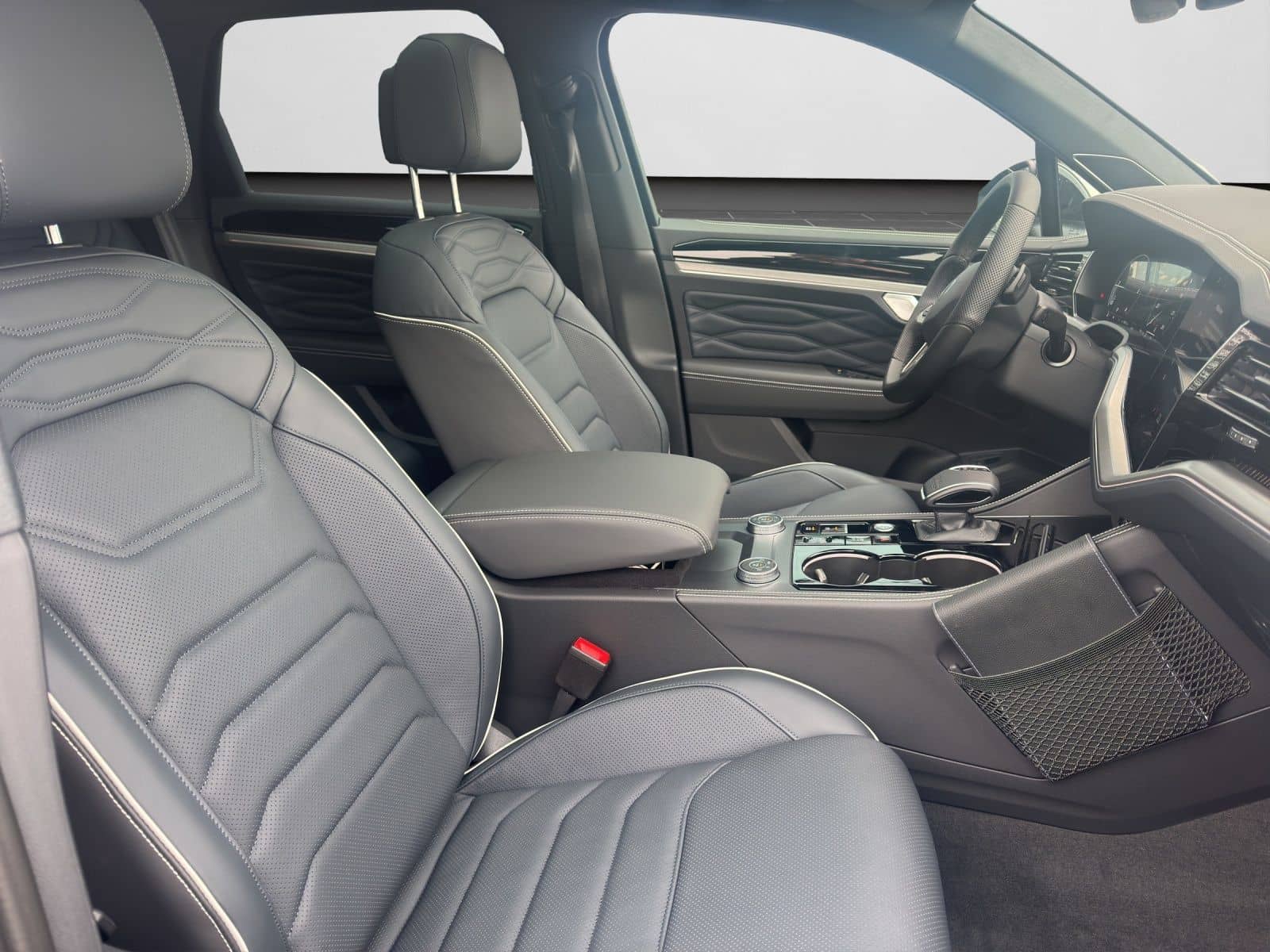 Volkswagen Touareg "FINAL EDITION" R-Line, BlackStyle, AHK, foto 3