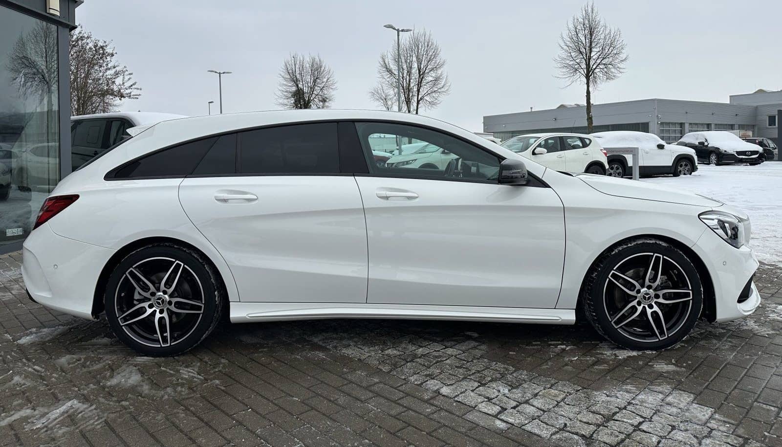 Mercedes-Benz CLA 200 SB AMG LINE/NIGHT/KAMERA/AHK foto 8