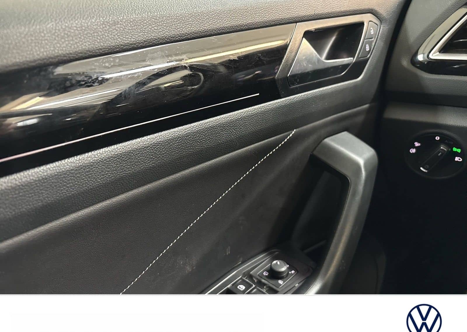 Volkswagen T-Roc 1.0 R-LINE CAM ACC NAVI LM17 LED+ CARPLAY foto 17