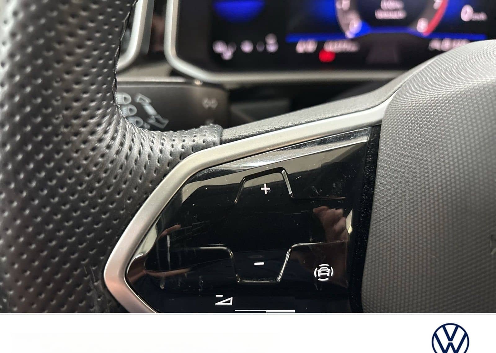 Volkswagen T-Roc 1.0 R-LINE CAM ACC NAVI LM17 LED+ CARPLAY foto 15