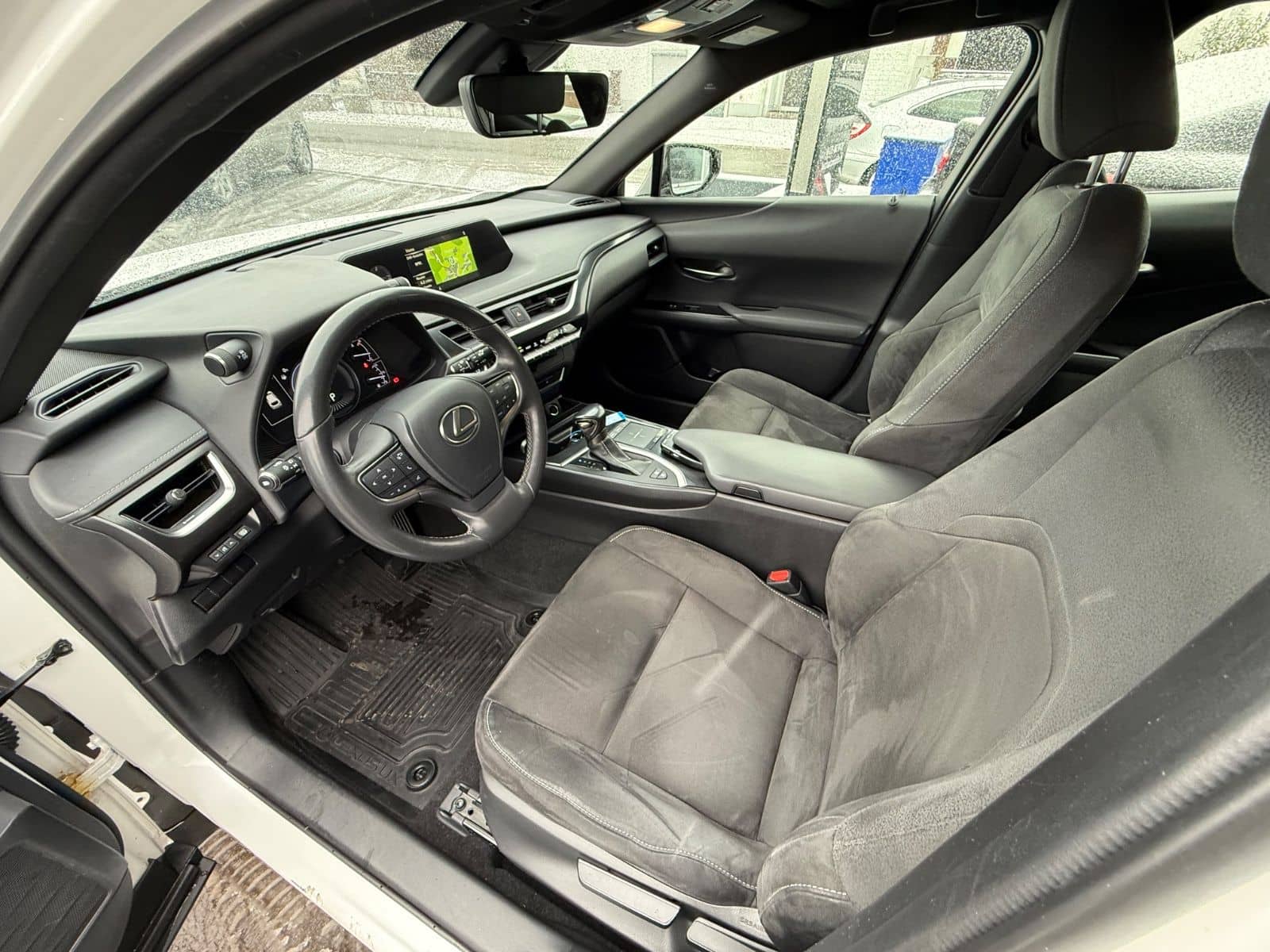 Lexus UX 250 h Alcantara LED foto 8