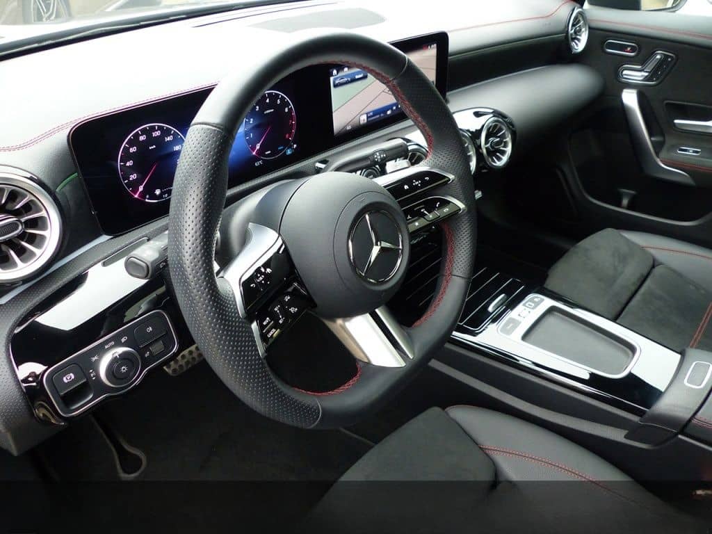 Mercedes-Benz CLA 200 Coupé AMG PLUS+NIGHT+PANO+TOTWI+MEMORY P foto 5