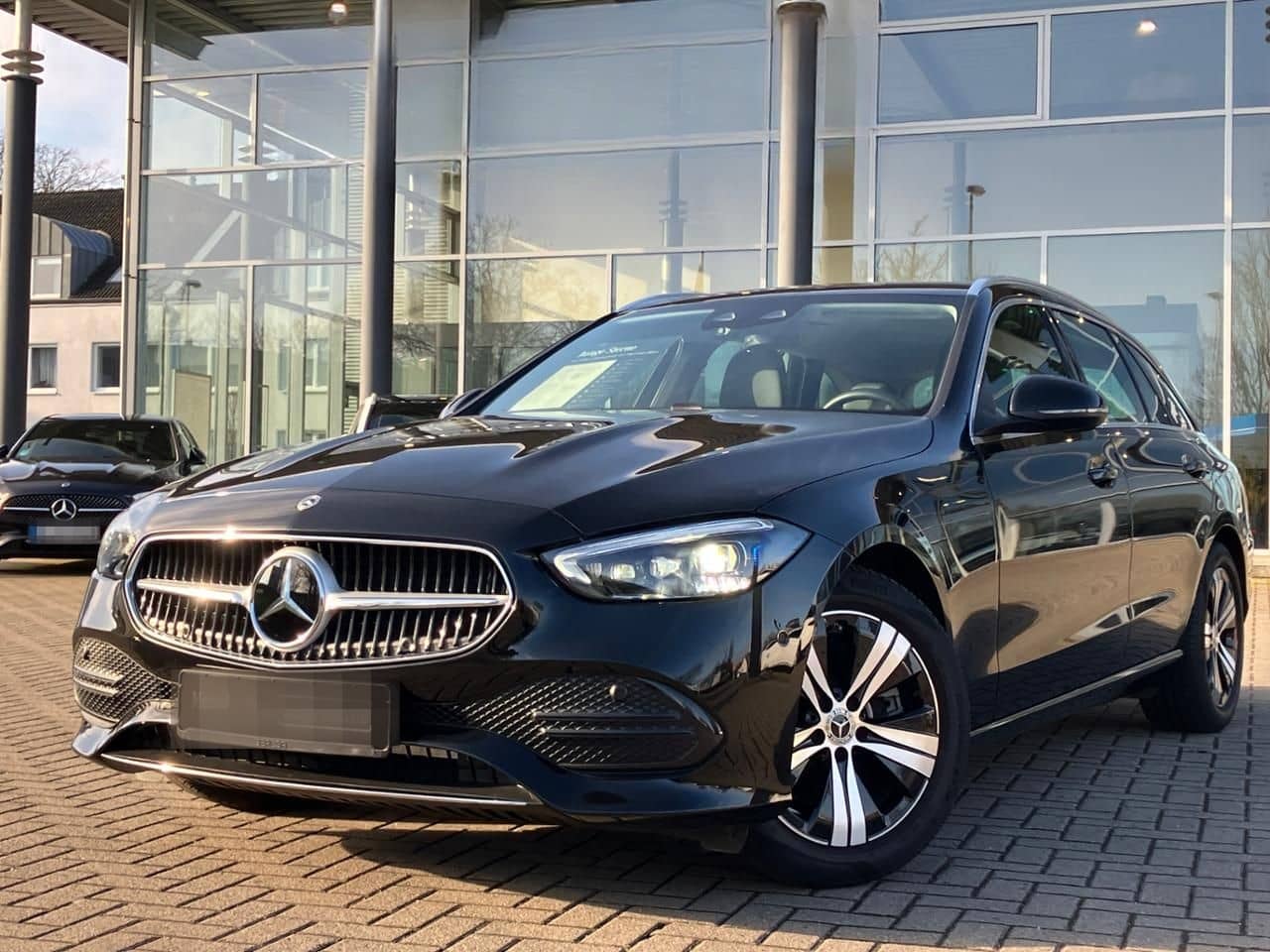 Mercedes-Benz C 200 T Avantgarde Digital Light Distronic foto 1