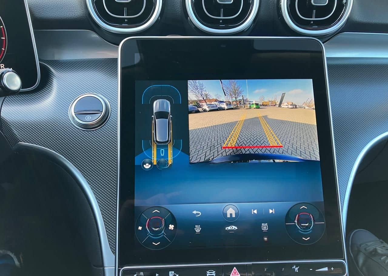 Mercedes-Benz C 200 T Avantgarde Digital Light Distronic foto 12