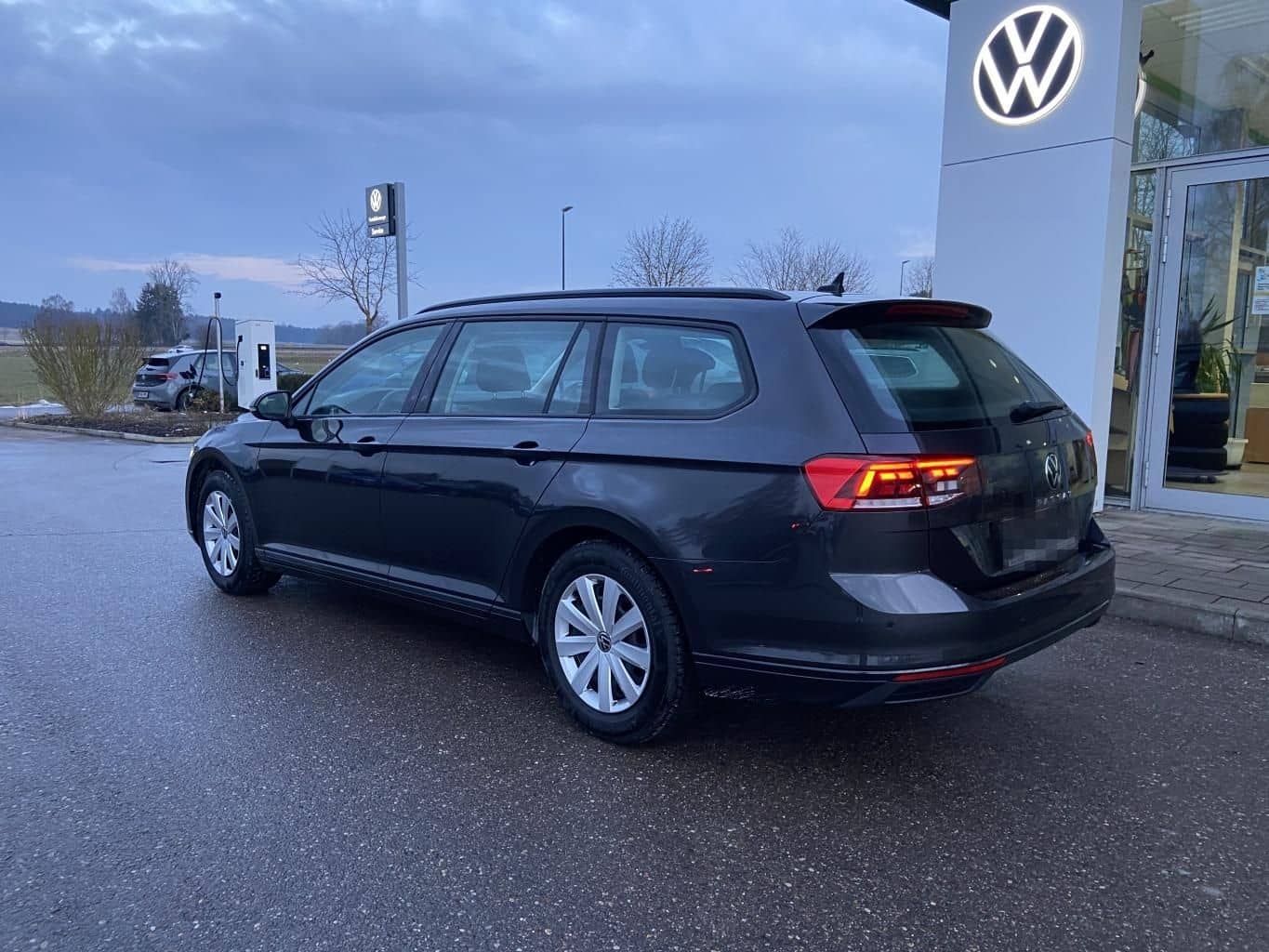 Volkswagen Passat Variant 1.5 TSI APP-CONNECT+KAMERA+LED+NA foto 3