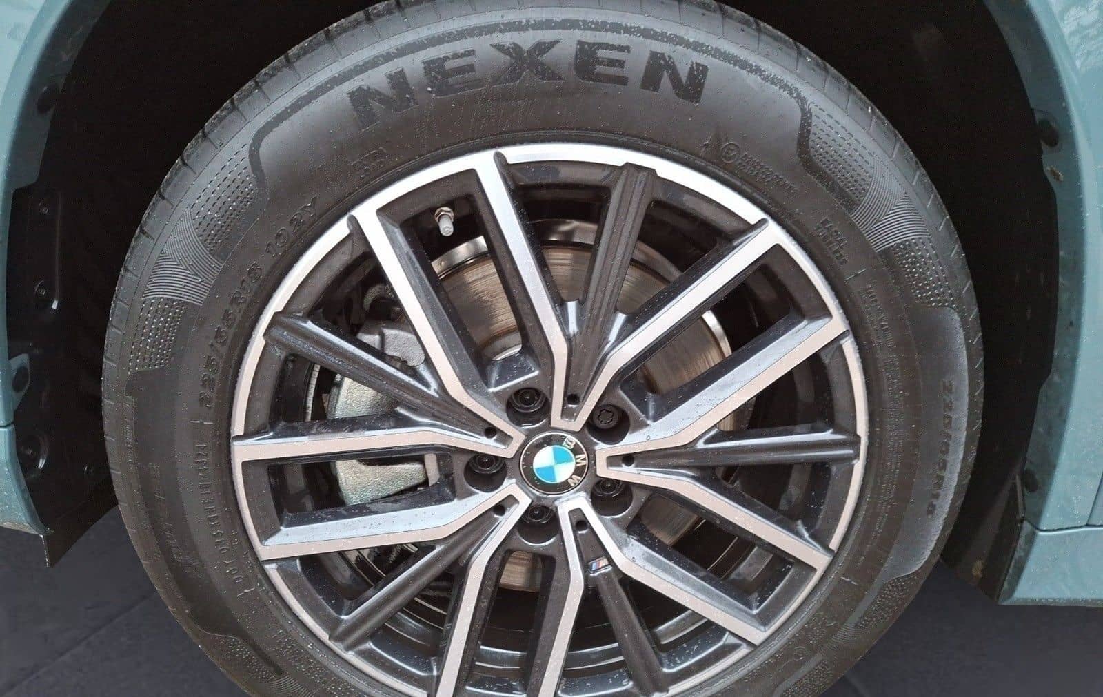 BMW X1 sDrive20i Steptronic M SPORT AHK Alarmanlage  foto 11