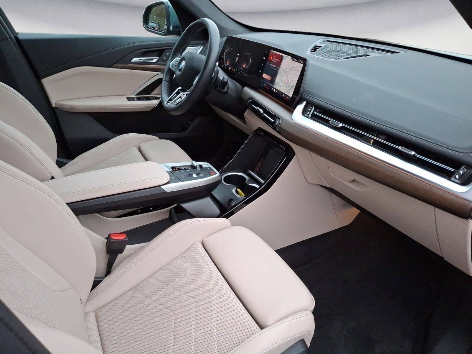 BMW X1 sDrive20i Steptronic M SPORT AHK Alarmanlage  foto 8