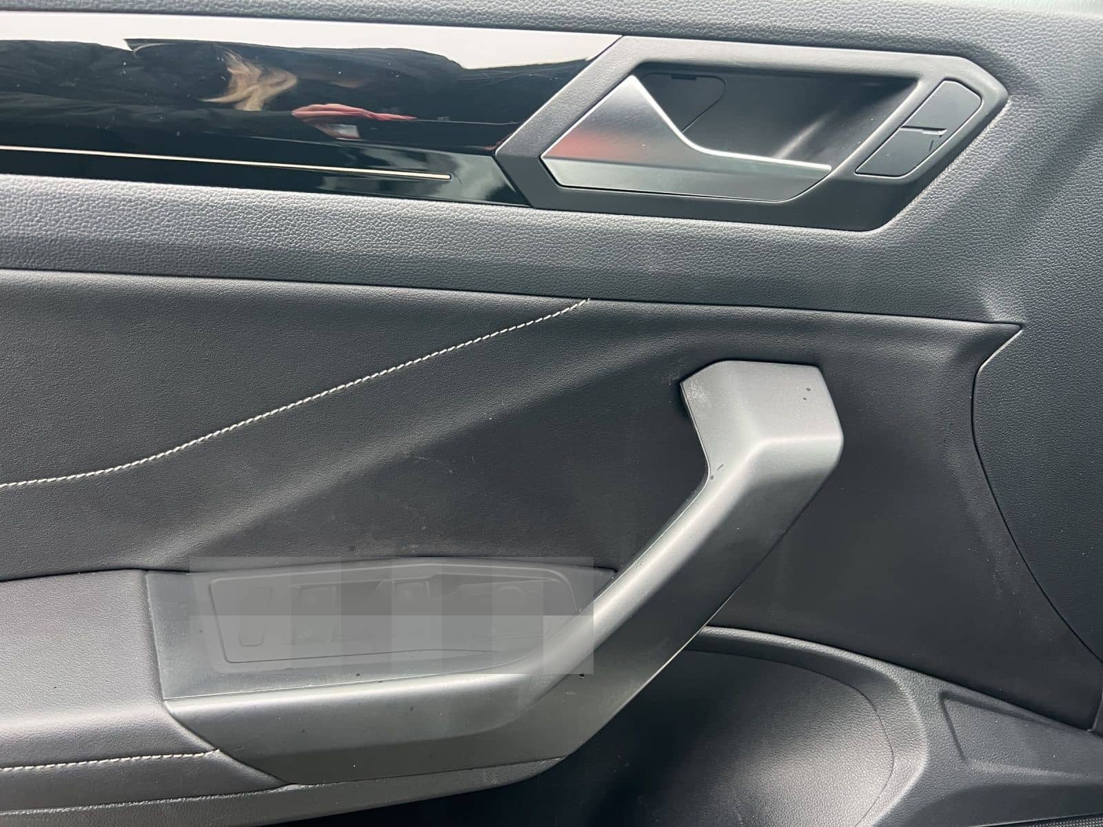 Volkswagen T-Roc 1.0 TSI R-LINE AHK KAMERA LED+ NAVI ACC foto 8