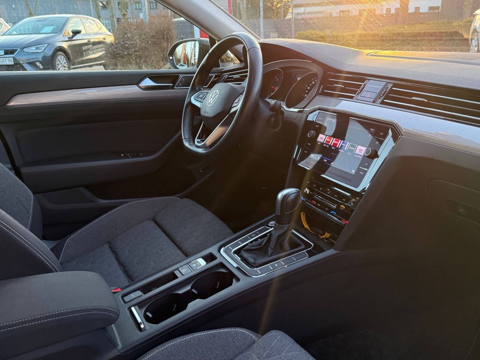 Volkswagen Passat Variant Business 2.0 TDI DSG LED NAVI AHK foto 11