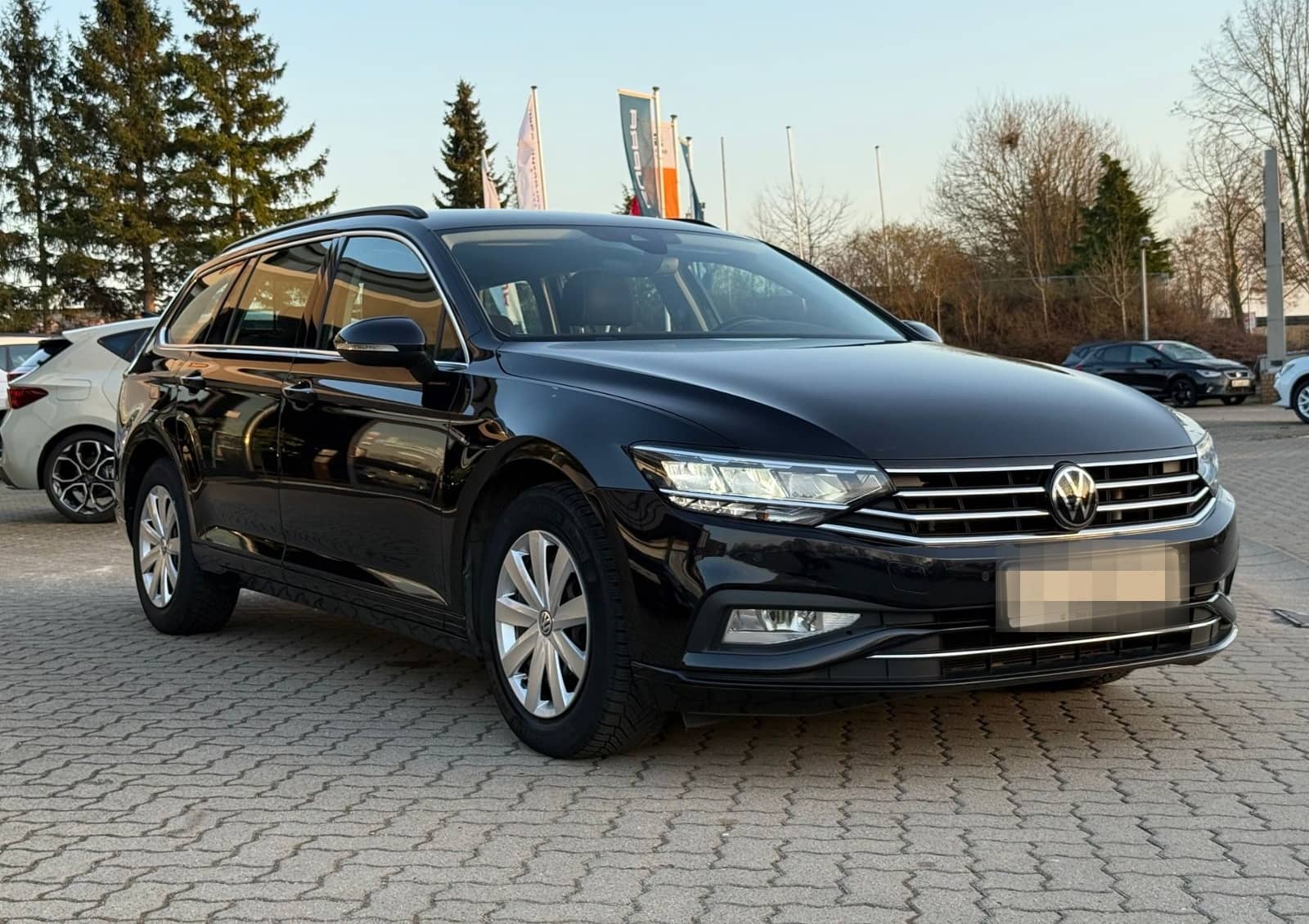 Volkswagen Passat Variant Business 2.0 TDI DSG LED NAVI AHK foto 3