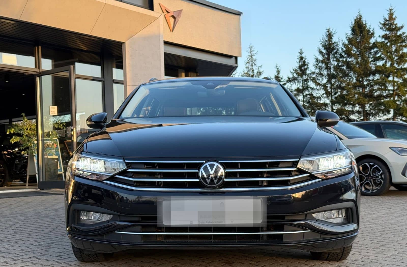 Volkswagen Passat Variant Business 2.0 TDI DSG LED NAVI AHK foto 4
