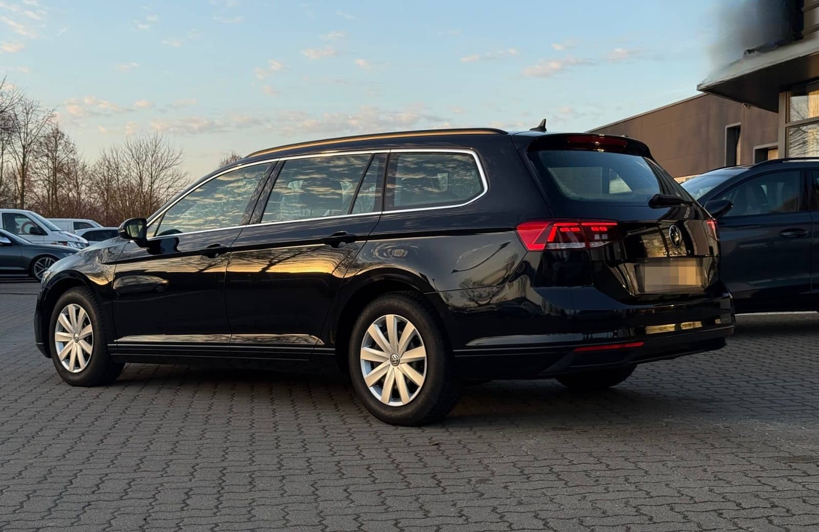 Volkswagen Passat Variant Business 2.0 TDI DSG LED NAVI AHK foto 7