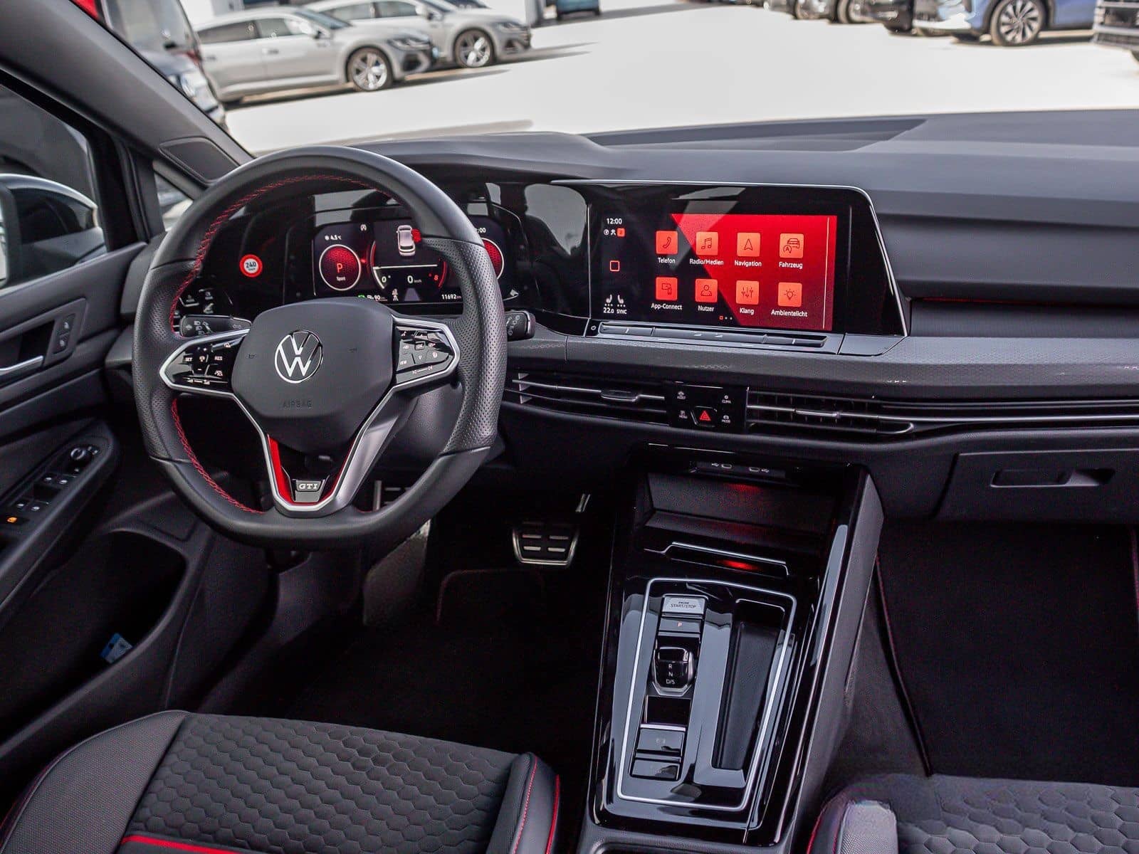 Volkswagen Golf VIII GTI Clubsport 2.0 TSI LED+ Navi ParkPi foto 12