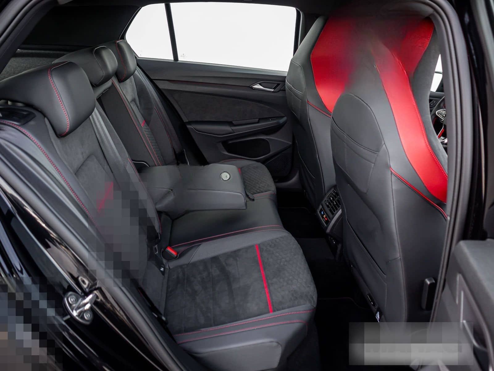 Volkswagen Golf VIII GTI Clubsport 2.0 TSI LED+ Navi ParkPi foto 15