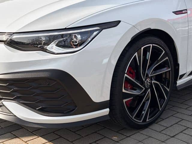 Volkswagen Golf VIII 2.0 TSI DSG GTI Clubsport Navi Pano Ka foto 11