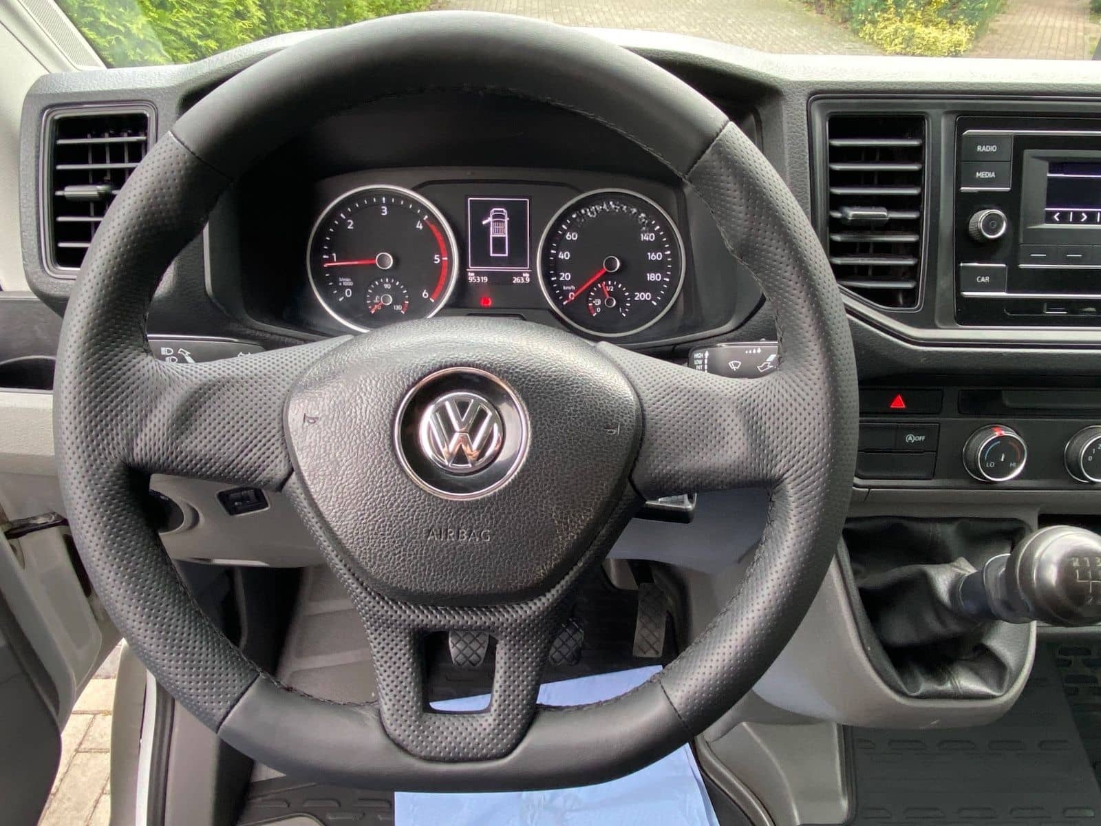 Volkswagen Crafter Pritsche Pritsche 35 DOKA mittellang RWD foto 9