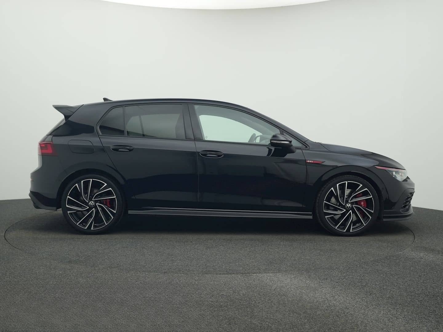 Volkswagen Golf GTI 8 2.0 TSI DSG Clubsport PANO IQ.LIGHT A foto 7