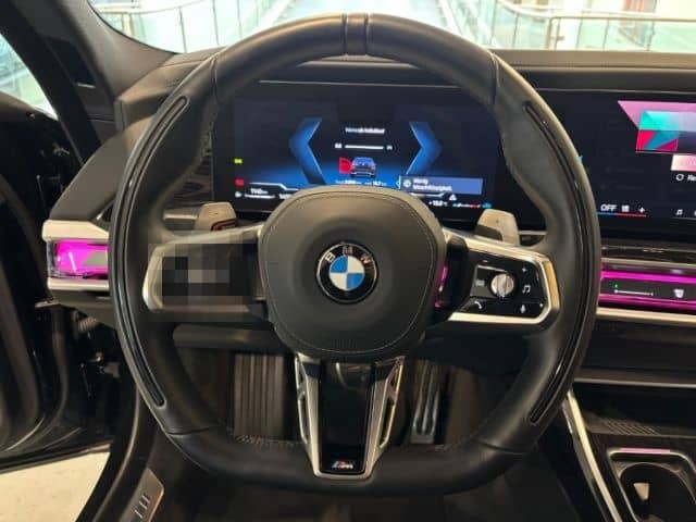BMW 740 d xDrive M Sport PanoSky StHzg IconGl Aktivl foto 10