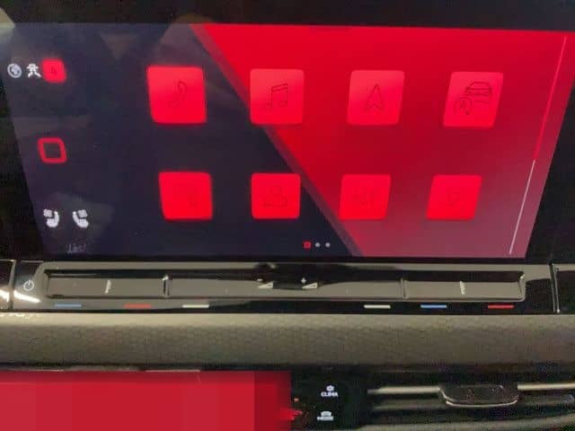 Volkswagen Golf 8 GTI 2.0 TSI DSG Clubsport PANO LEDER MATR foto 17