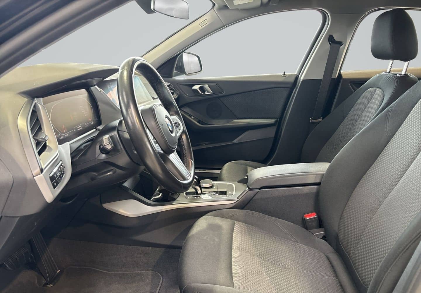 BMW 118 d Aut. M Lederlenkrad+AppleCarPlay+LED+DAB+ foto 13