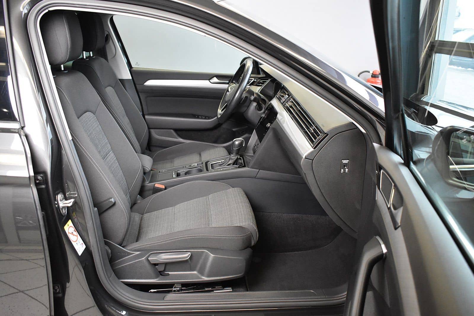 Volkswagen Passat Variant 2.0TDI DSG*Cockpit Digital*LED foto 16