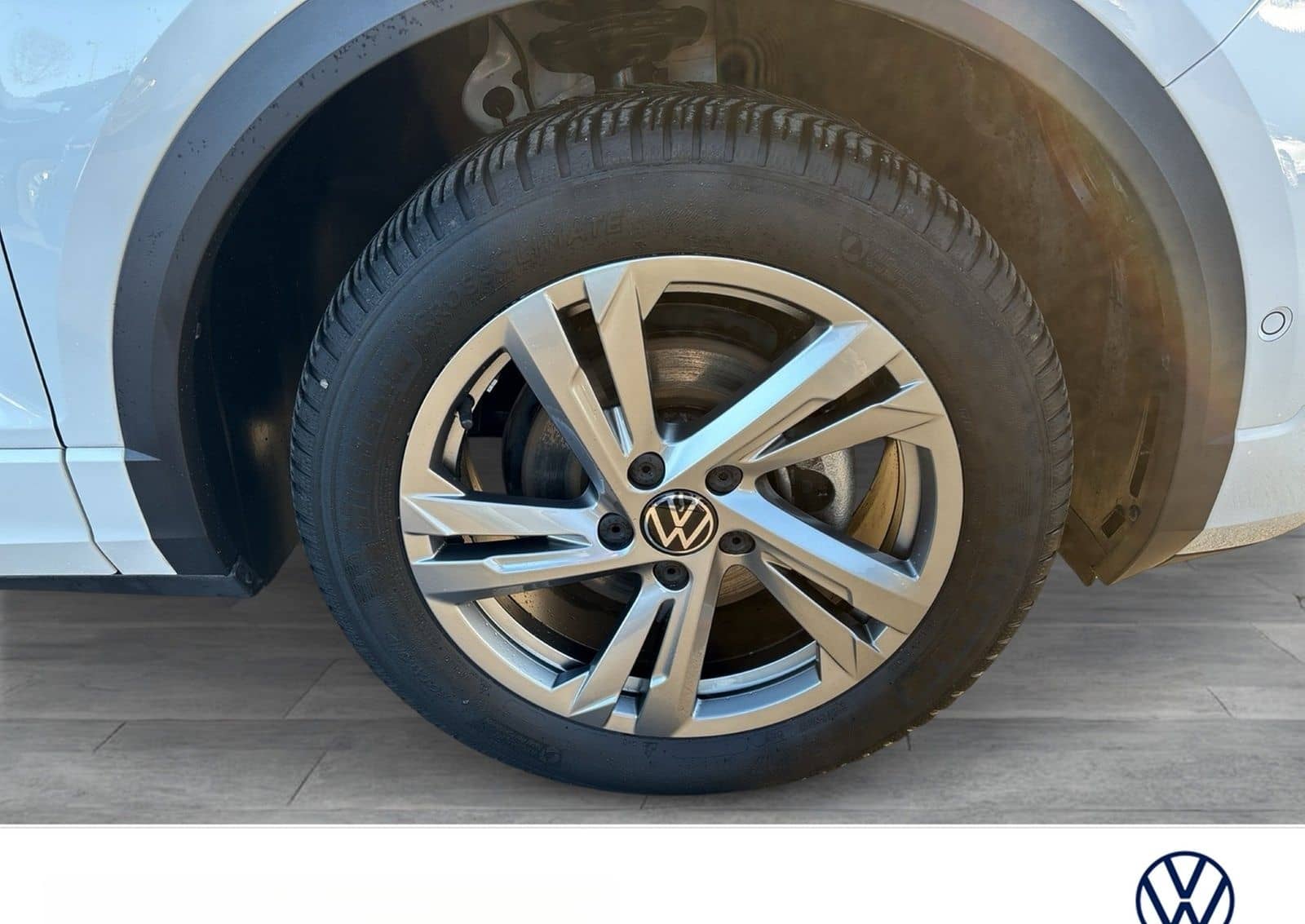 Volkswagen T-Roc 1.0 R-LINE CAM ACC NAVI LM17 LED+ CARPLAY foto 7