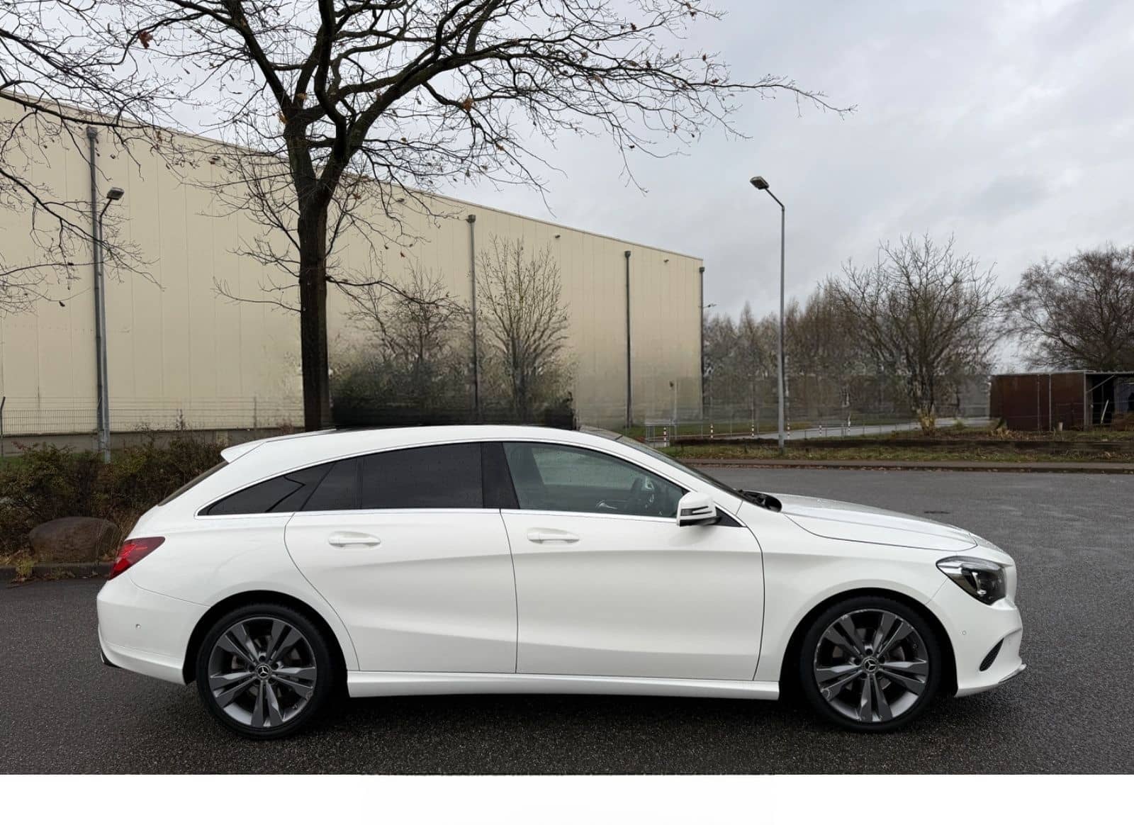 Mercedes-Benz CLA 180 Shooting Brake *HU/AU NEU* foto 3