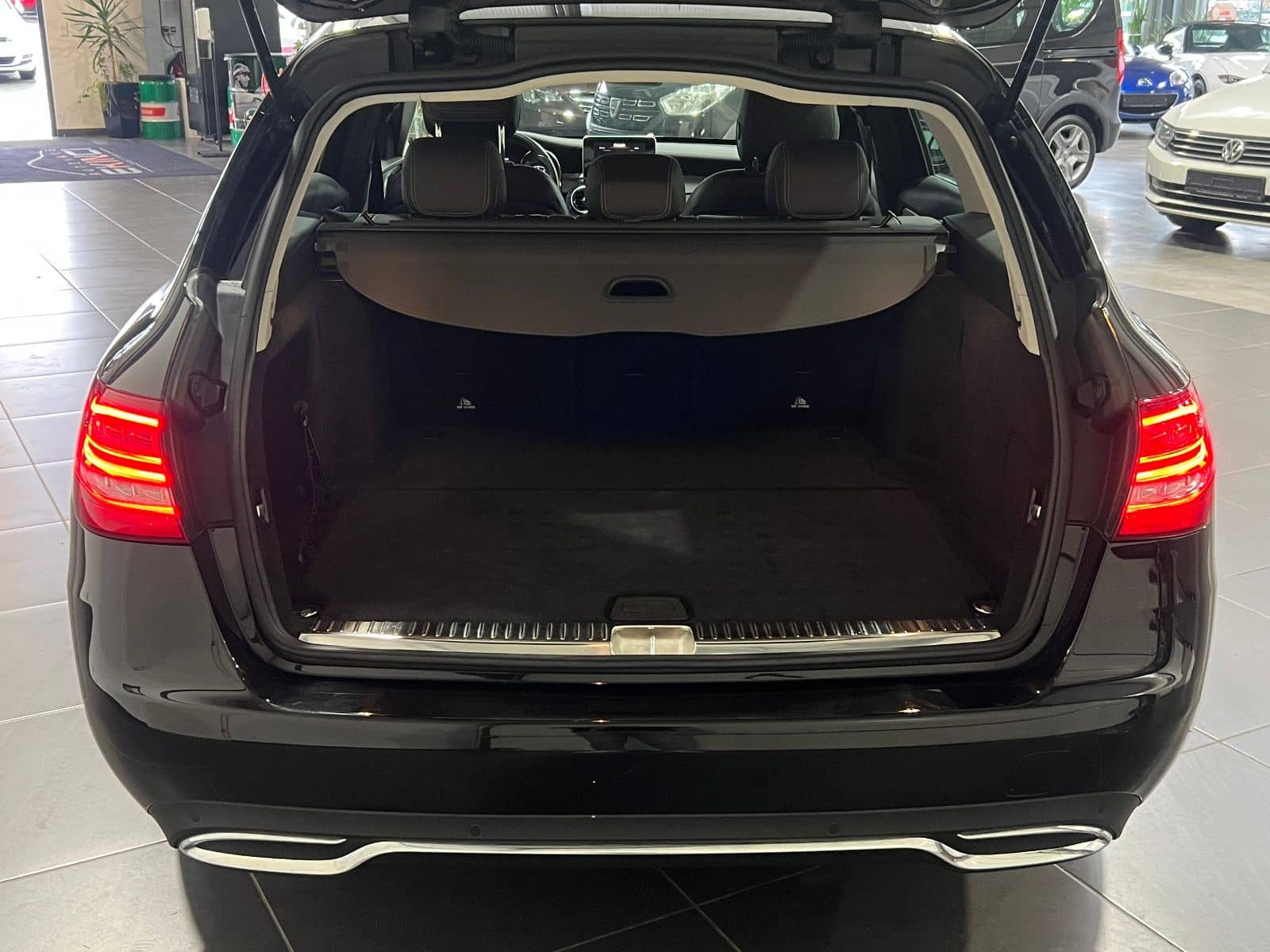 Mercedes-Benz C 180 CGI T Automatik **Navi*LED*SHZ*PDC*Temp** foto 5