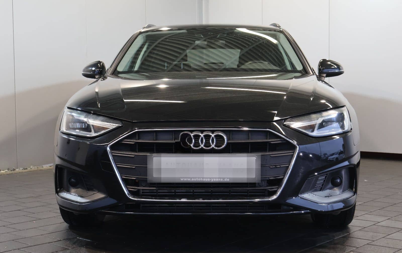 Audi A4 Avant 35 TFSI CARPLAY+FRONT+KEY+LED+17" foto 2