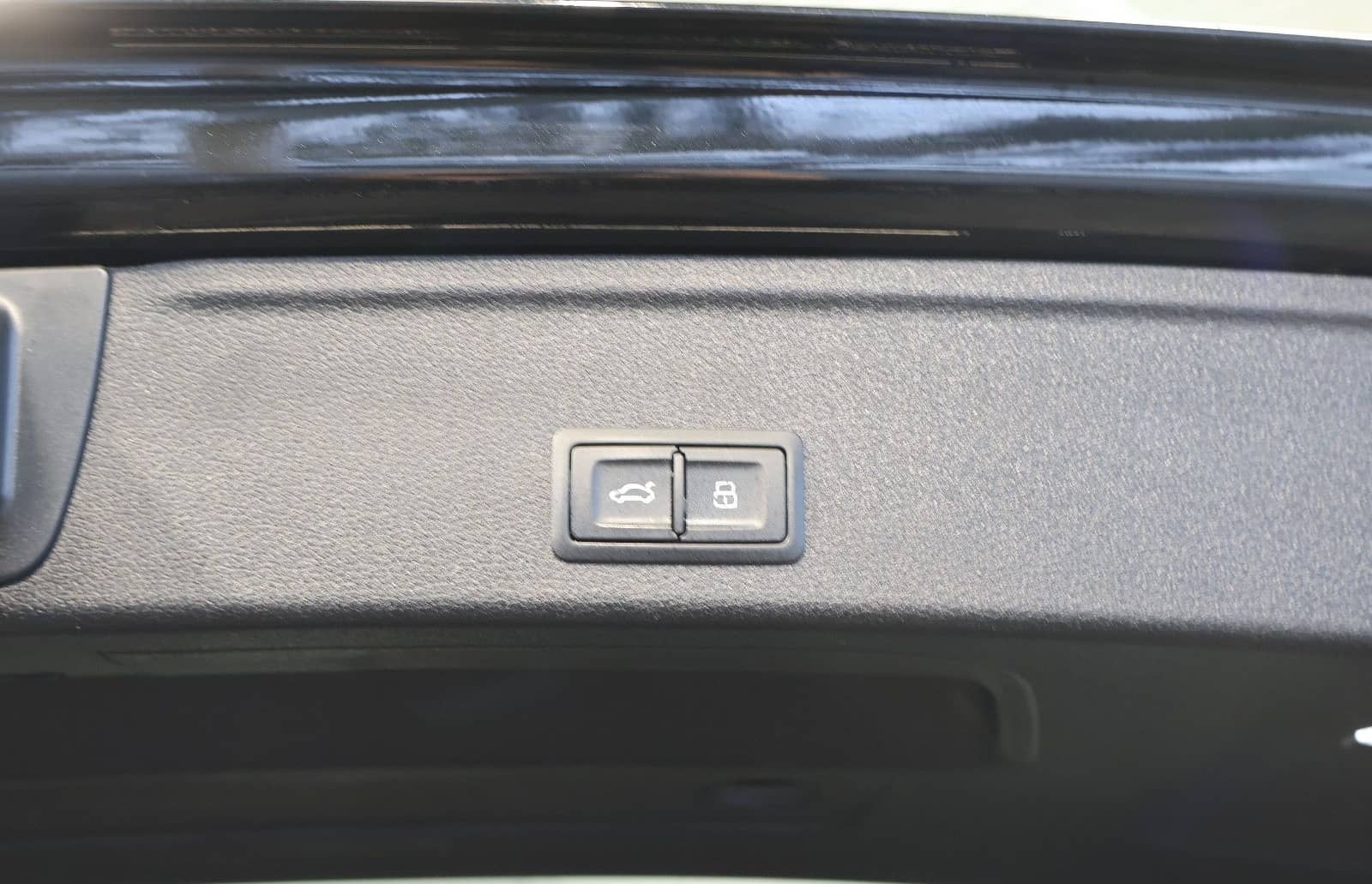 Audi A4 Avant 35 TFSI CARPLAY+FRONT+KEY+LED+17" foto 16