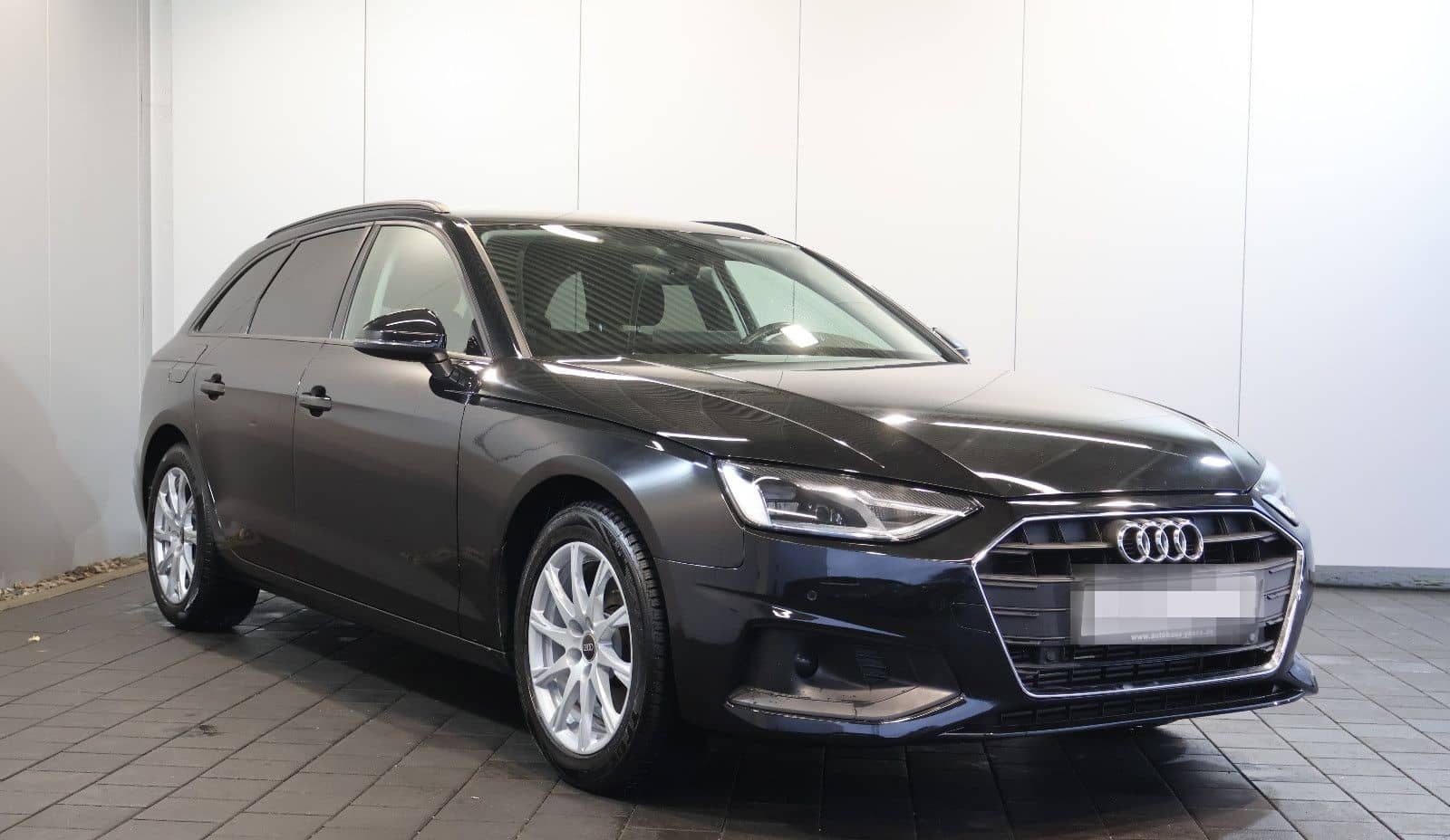 Audi A4 Avant 35 TFSI CARPLAY+FRONT+KEY+LED+17" foto 3