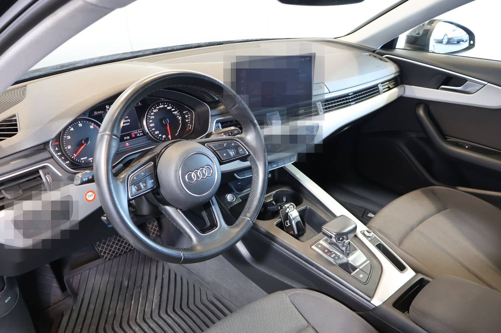 Audi A4 Avant 35 TFSI NAVI+CARPLAY+KEY+LED+17" foto 9