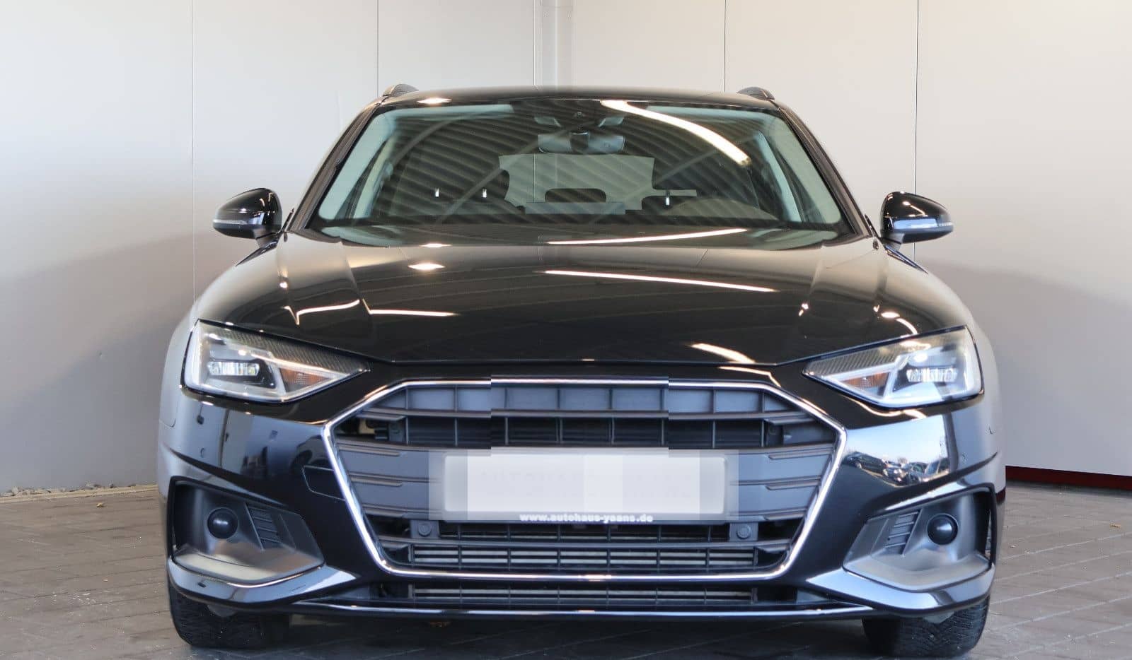 Audi A4 Avant 35 TFSI NAVI+CARPLAY+KEY+LED+17" foto 2