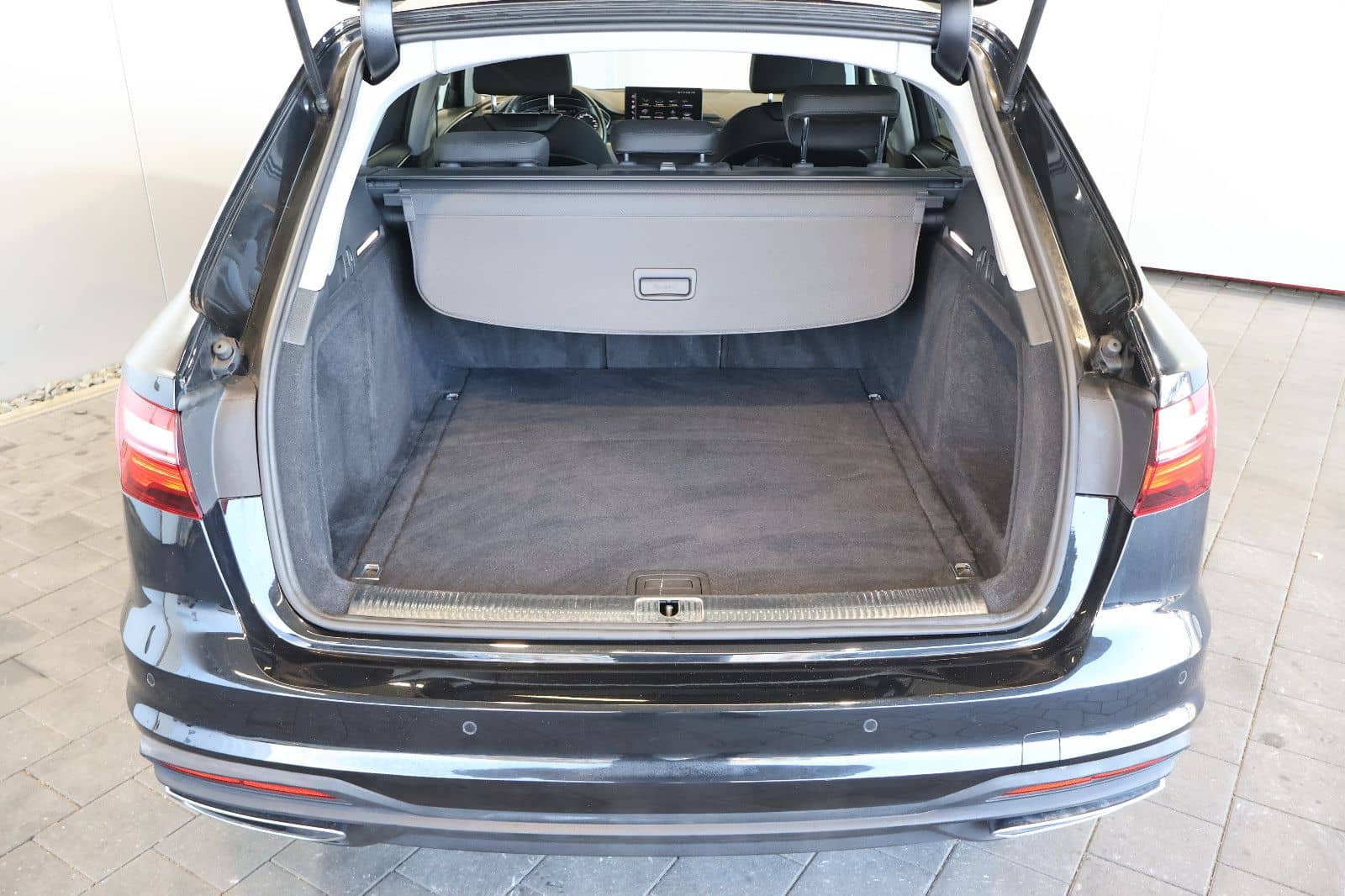 Audi A4 Avant 35 TFSI NAVI+CARPLAY+KEY+LED+17" foto 16
