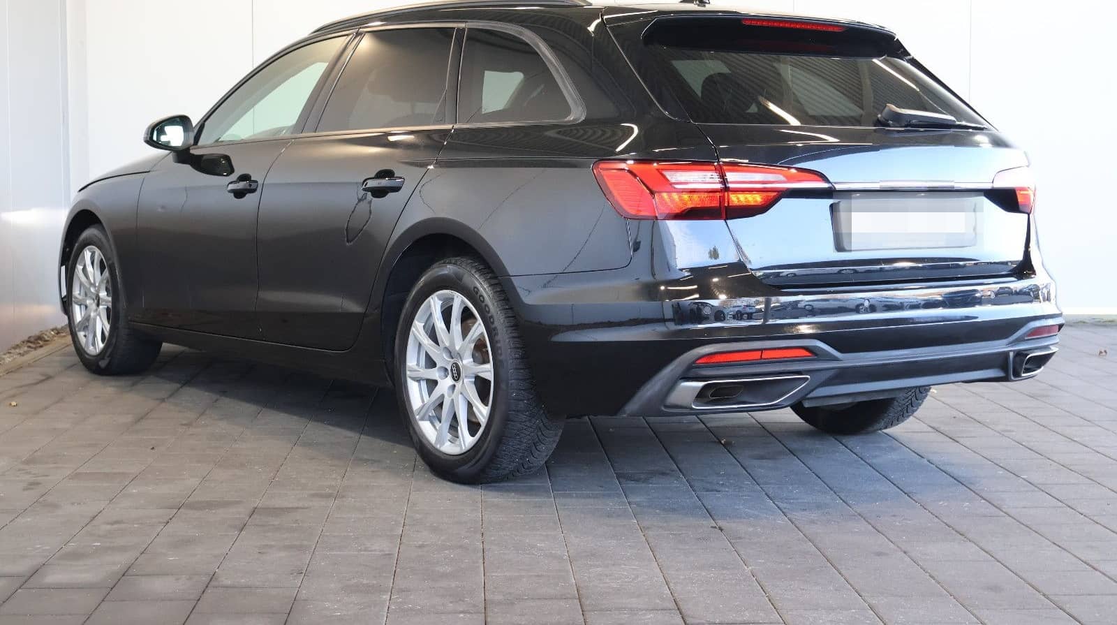 Audi A4 Avant 35 TFSI NAVI+CARPLAY+KEY+LED+17" foto 6
