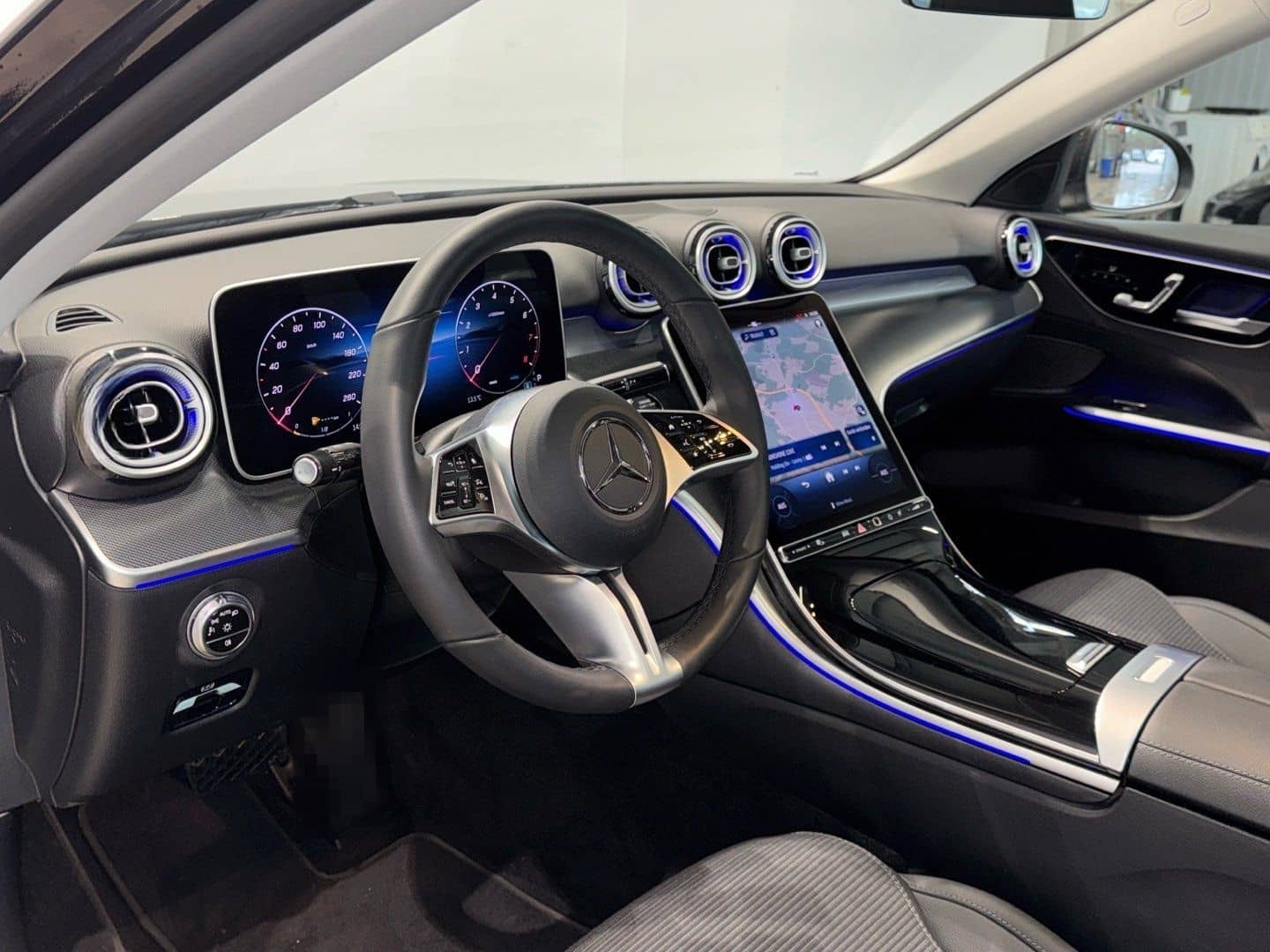 Mercedes-Benz C 180 Avantgarde Panorama Rückfahrkamera Ambient foto 13