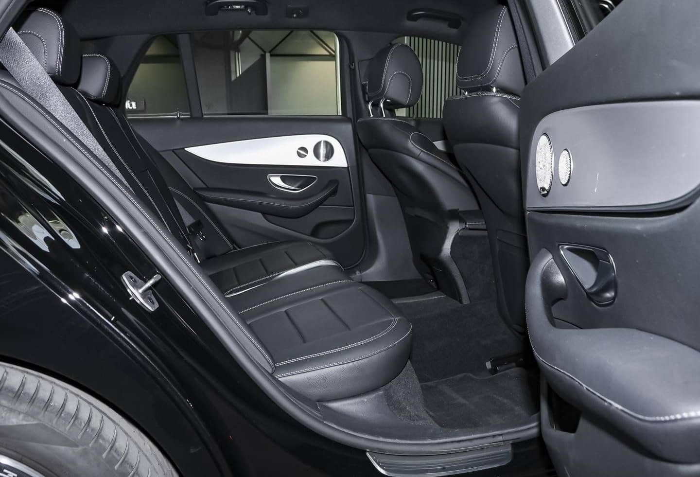 Mercedes-Benz E 300 e T AMG Distronic Burmester 360°-K. AHK foto 7