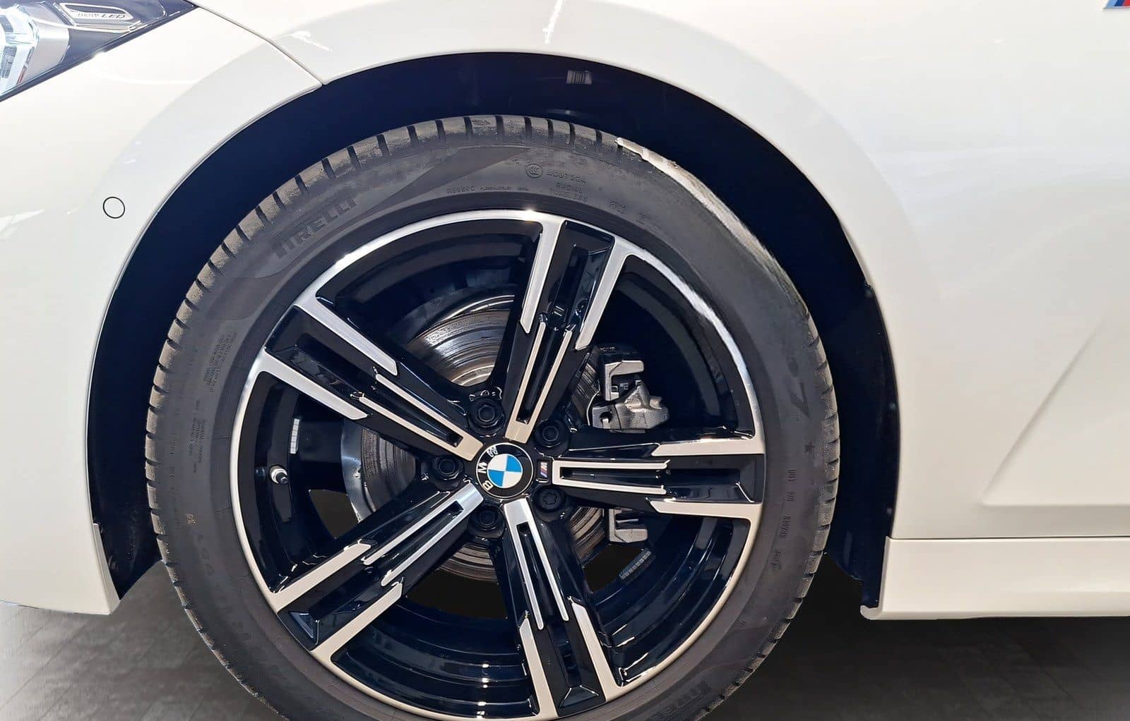 BMW 318i Limousine M Sport Navi Kamera Sitzheizung foto 9