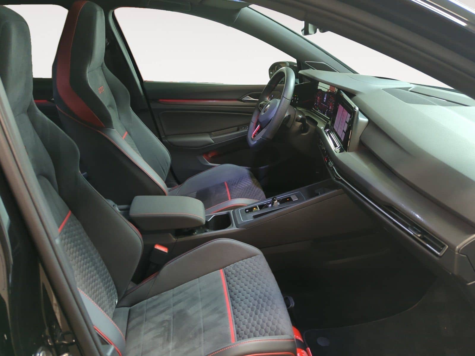 Volkswagen Golf VIII GTI 2.0 TSI DSG Clubsport 45 Vmax270 foto 7